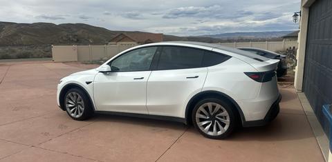 Tesla Model Y 2026
