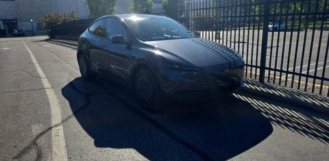 Tesla Model Y 2026