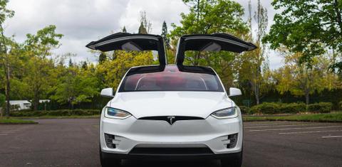 Tesla Model X 2016