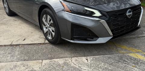 Nissan Altima 2024