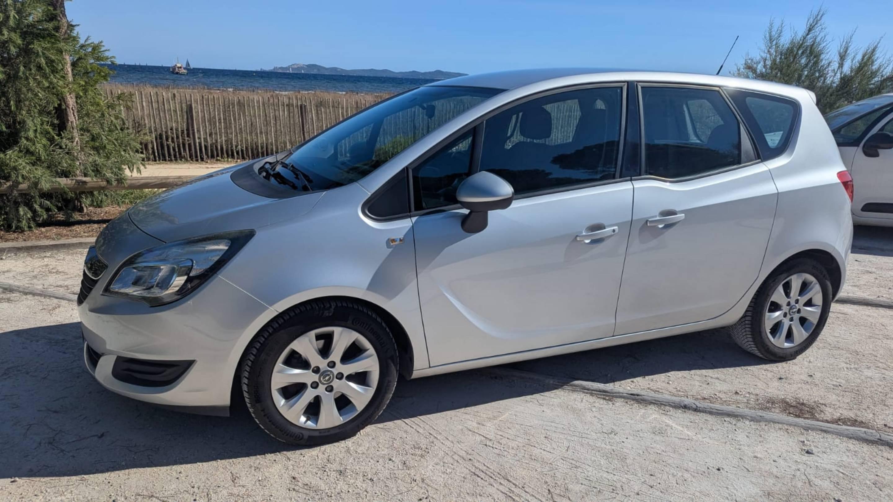 Opel MERIVA 2015 in Toulon