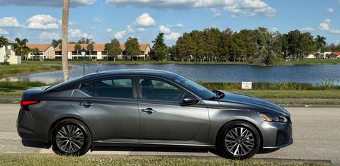 Nissan Altima 2023