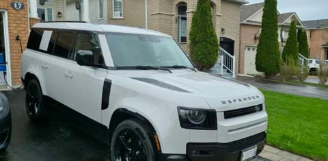 Land Rover Defender 2026