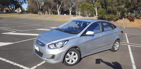 Hyundai ACCENT 2013