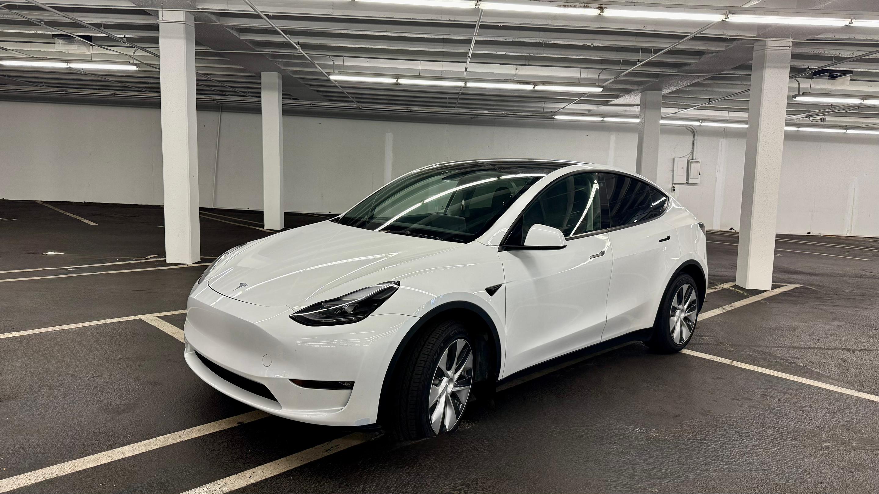 Tesla Model Y 2023 in Bellevue, WA