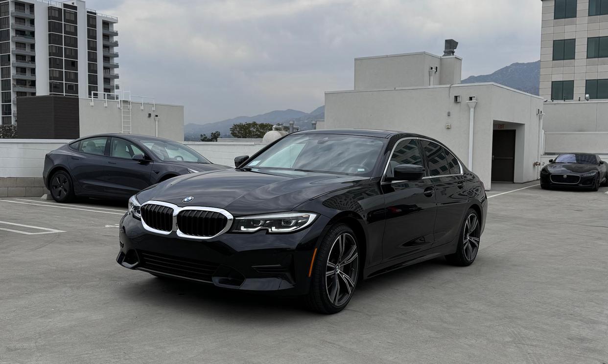 BMW 3 Series 2021 330i