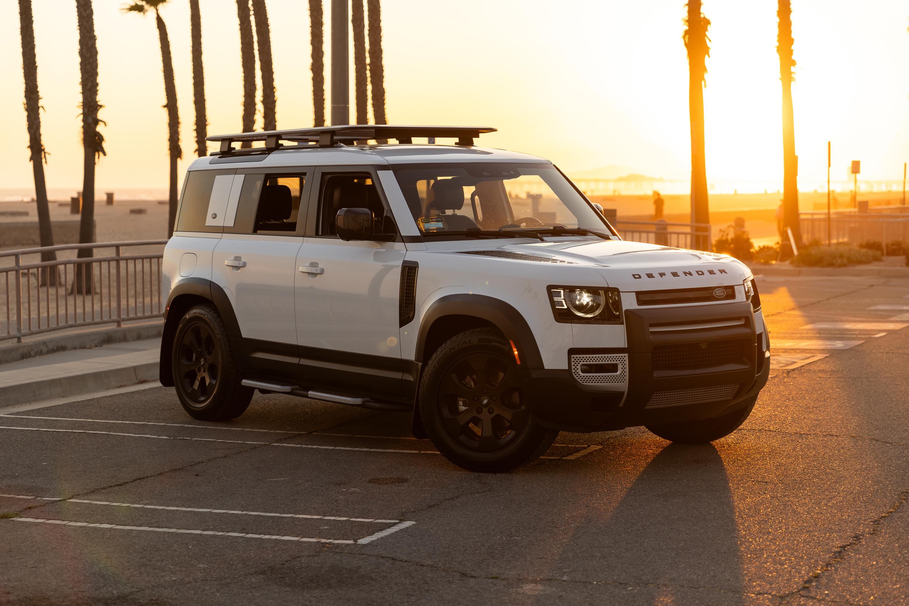Land Rover Defender 2023 in 