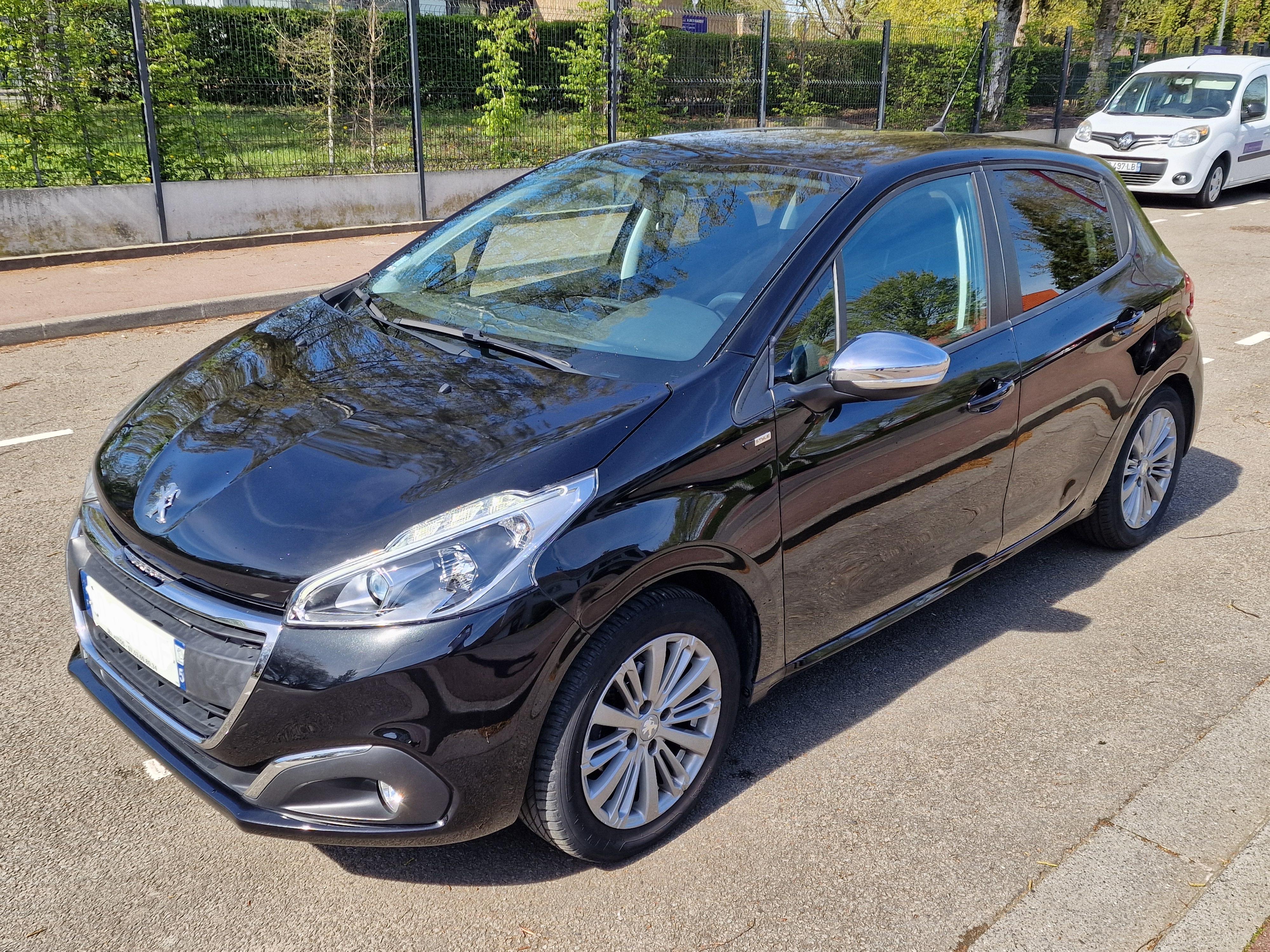 Peugeot 208 2017 à Marcq-en-barœul