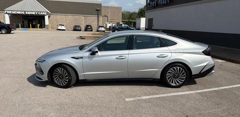 Hyundai Sonata Hybrid 2025