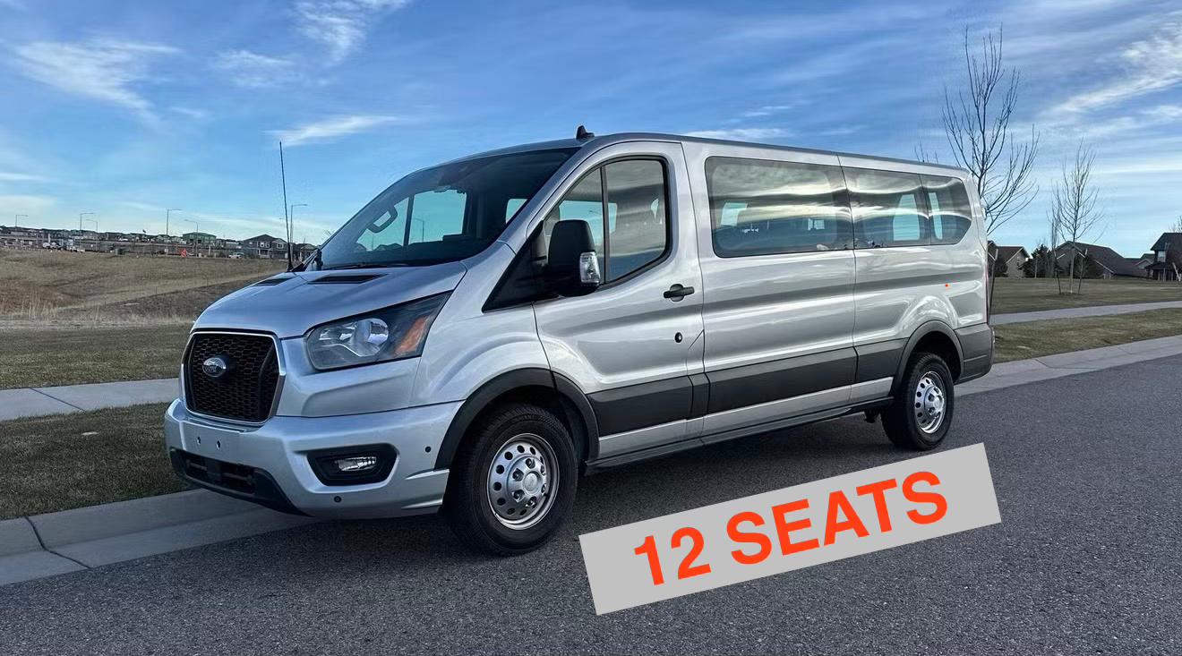 Ford Transit 2024 — Options de location de fourgonnettes à Denver, CO
