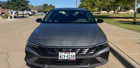 Hyundai Elantra 2025