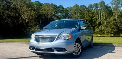 Chrysler Town & Country 2013