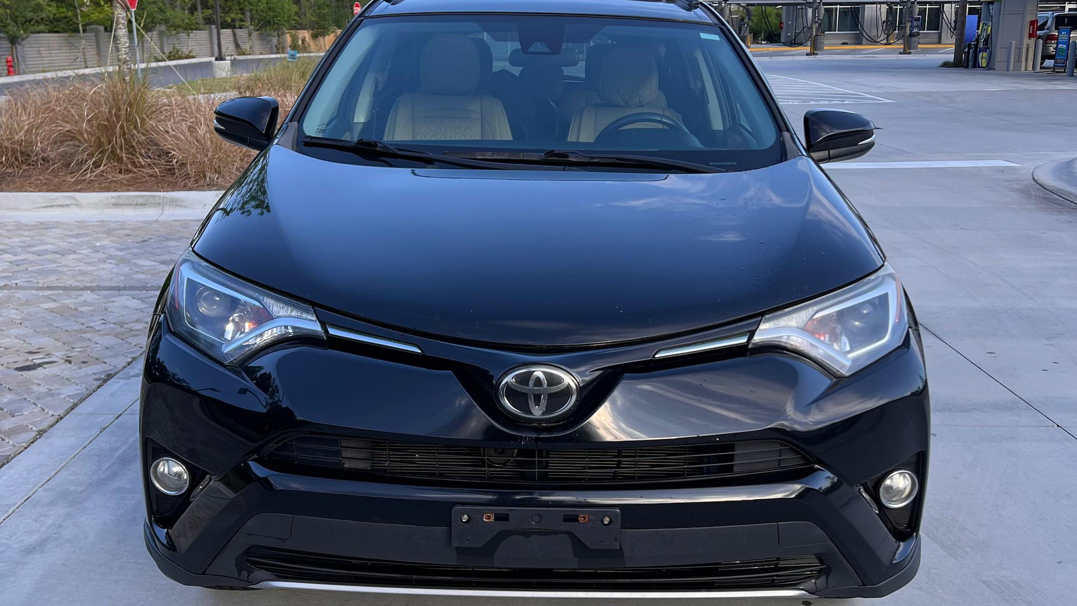Toyota RAV4 2018 in Mount Pleasant, SC