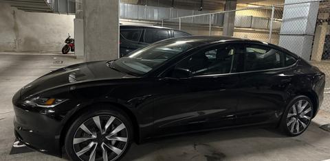 Tesla Model 3 2025