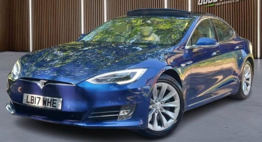 Tesla Model S 2017 in Manchester