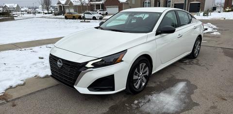 Nissan Altima 2025