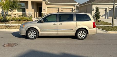 Chrysler Town & Country 2013