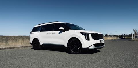 Kia CARNIVAL 2026