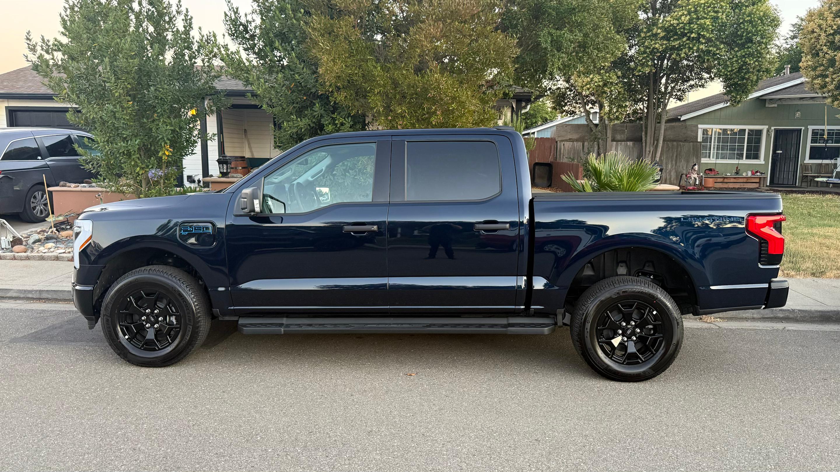 Ford F-150 Lightning 2025 in Livermore, CA