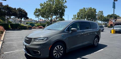 Chrysler Pacifica 2022
