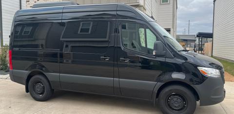 Mercedes-Benz Sprinter 2025