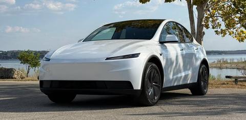 Tesla Model Y 2026