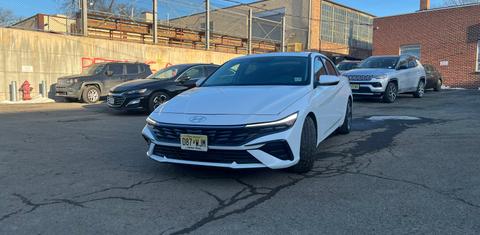 Hyundai Elantra 2025