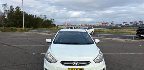 Hyundai ACCENT 2016