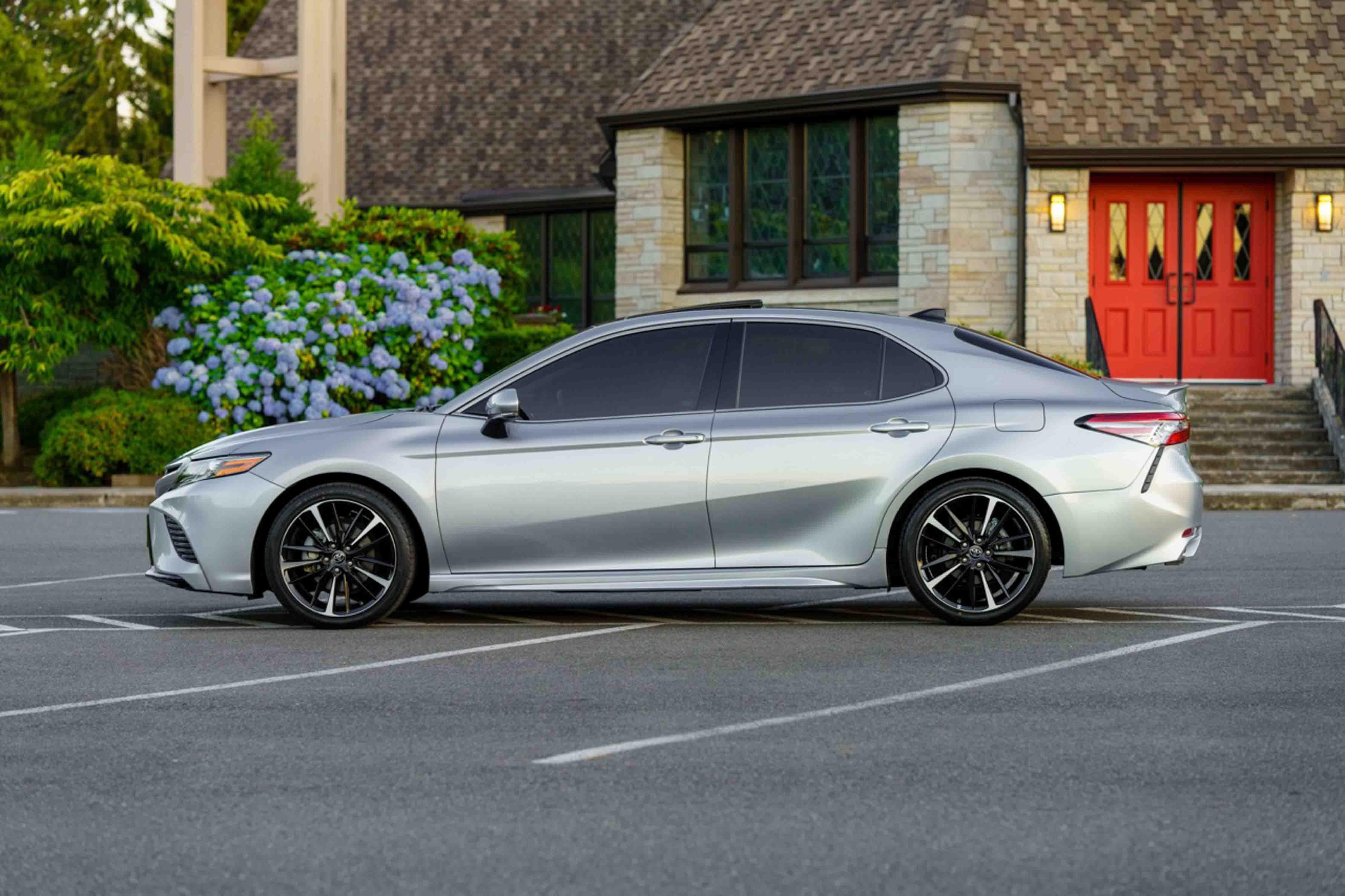 Toyota Camry 2018 in SeaTac, WA