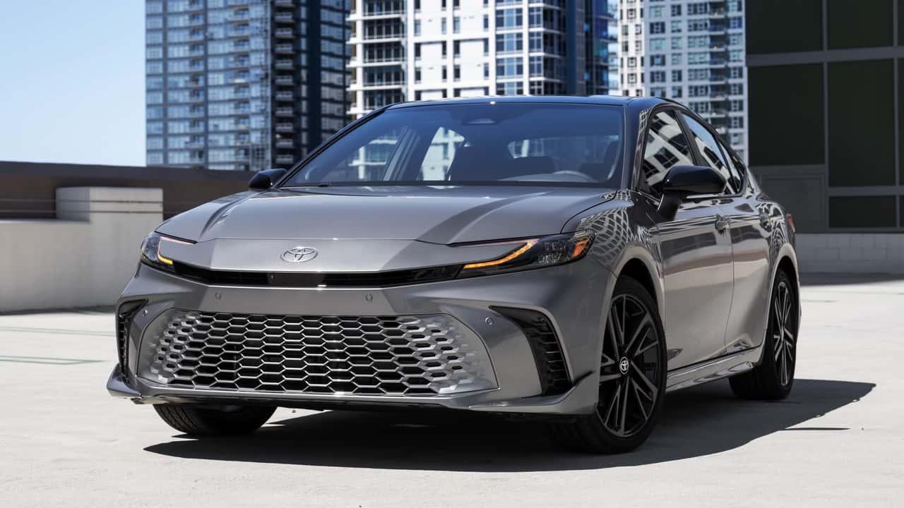 Toyota Camry Hybrid 2025 in 