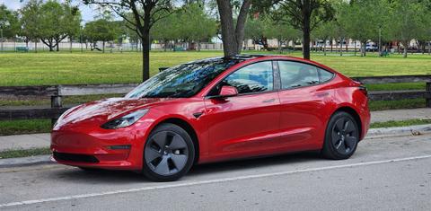 Tesla Model 3 2023