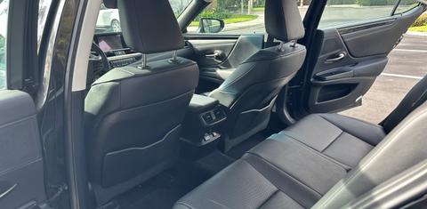 Lexus ES 2020