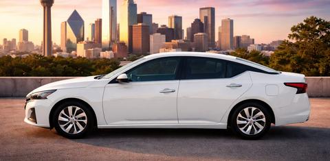 Nissan Altima 2025