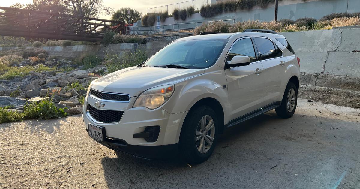 Chevrolet Equinox 2015 rental in Orange, CA by Brendon W. Turo