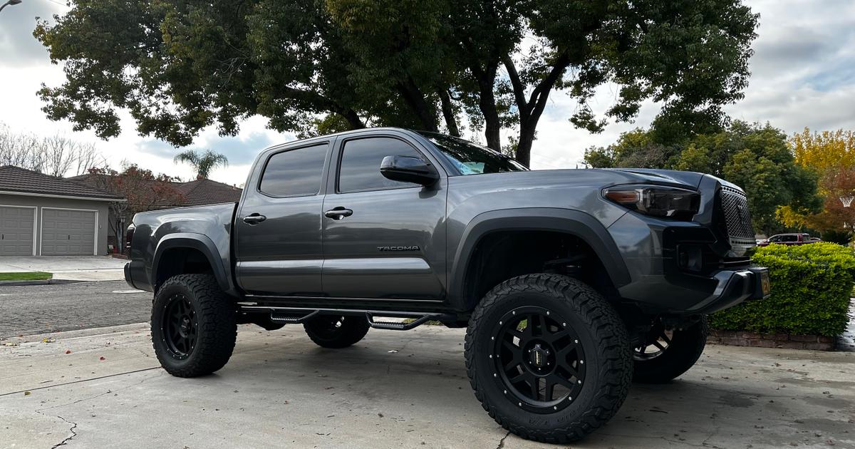 Toyota 2017 rental in Fresno, CA by Jared J. Turo