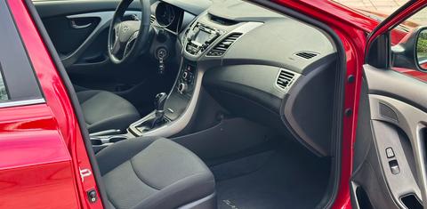 Hyundai Elantra 2015