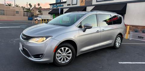 Chrysler Pacifica 2017