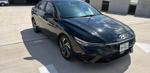 Hyundai Elantra 2024