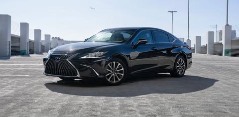 Lexus ES 2022