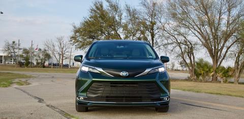 Toyota Sienna 2024
