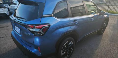 Subaru FORESTER 2025