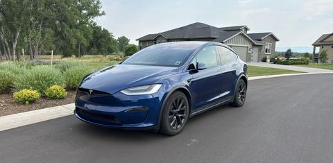 Tesla Model X 2022