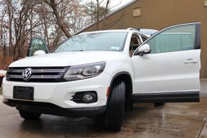 Volkswagen Tiguan car