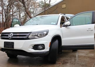 Volkswagen Tiguan car