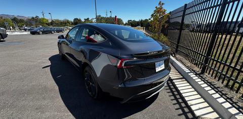 Tesla Model 3 2025
