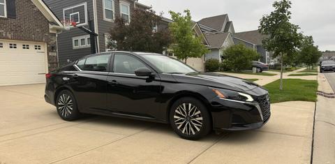 Nissan Altima 2025