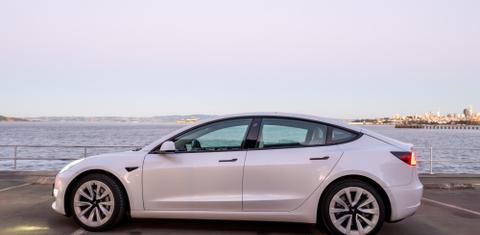 Tesla Model 3 2022