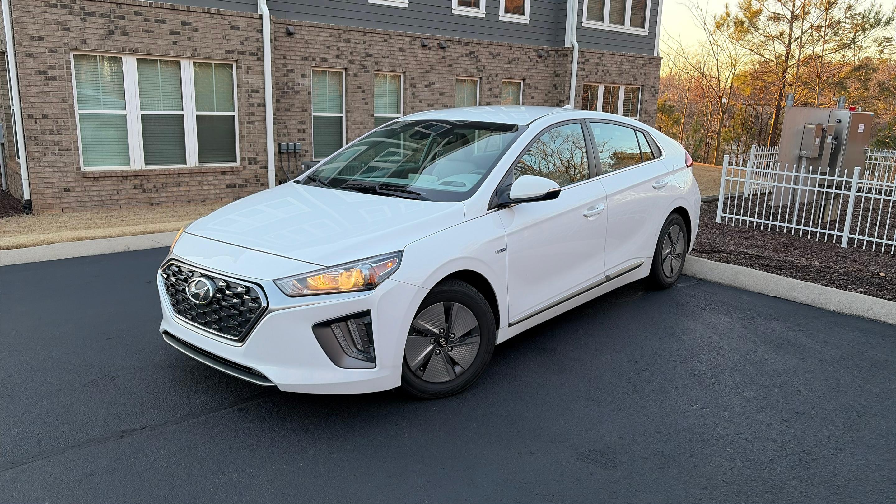 Hyundai Ioniq Hybrid 2020 in Morrisville, NC