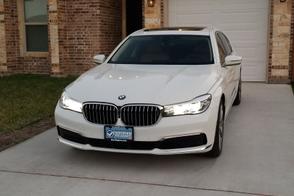 BMW 7 Series car