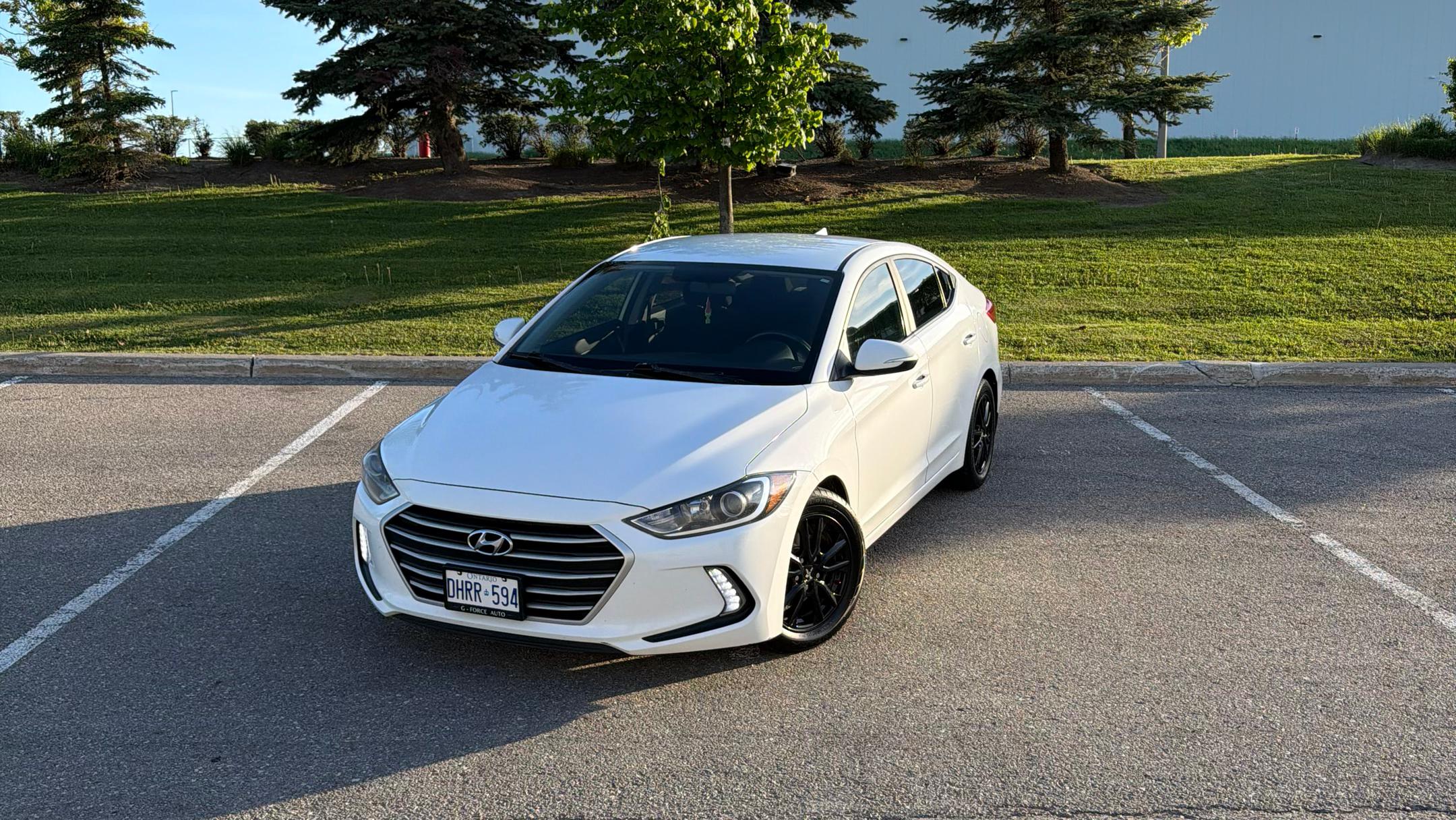 Hyundai Elantra 2017 à 